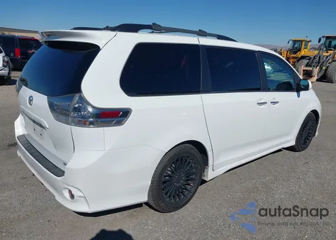 2017 Toyota Sienna Se Premium 8 Passenger z USA, uszkodzony, nr VIN 5TDXZ3DC8HS783989